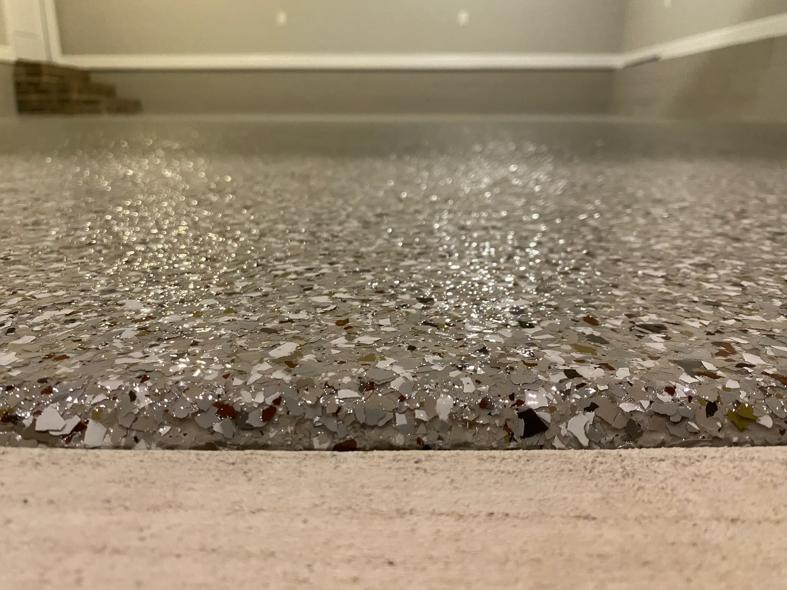 Finished polyurea flake garage floor